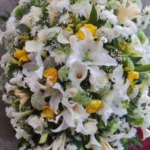 Coroa de Flores Nobres Branca e Amarela