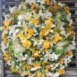 Coroa de Flores Nobres Branca e Amarelo