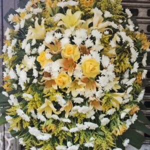 Coroa de Flores Branco e Amarelo
